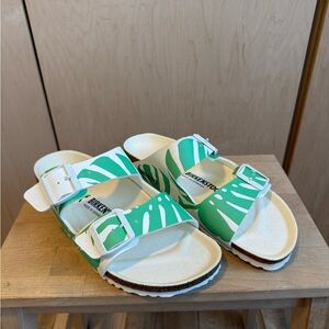 Brand new without box! Birkenstock Arizona